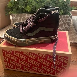 New in box Van shoes